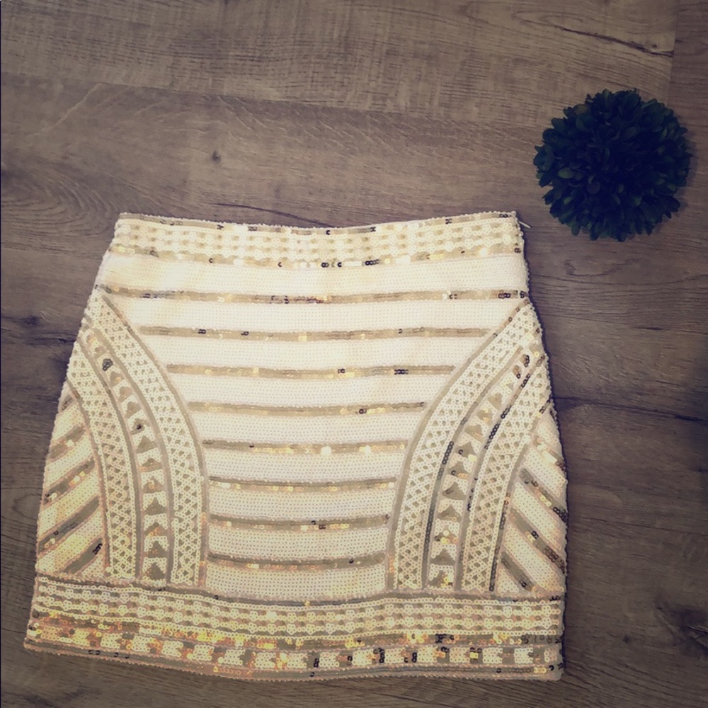 Verty White and Gold sequence midi skirt